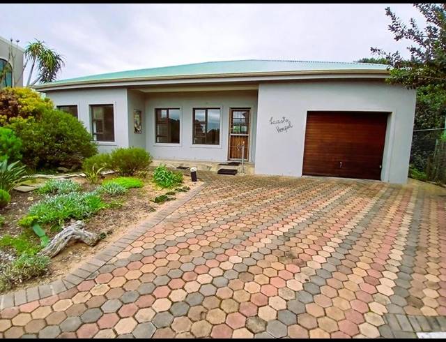 2 BEDROOM HOUSE FOR SALE IN STILBAAI-WES
